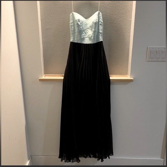 B. DARLIN Strapless Mint Bodice with Black Pleated Bottom Maxi Dress, Size 5/6 - Picture 2 of 9